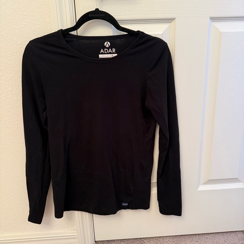 ADAR Women’s Long Sleeve Crew Neck Tee - Black (two shirt bundle)
